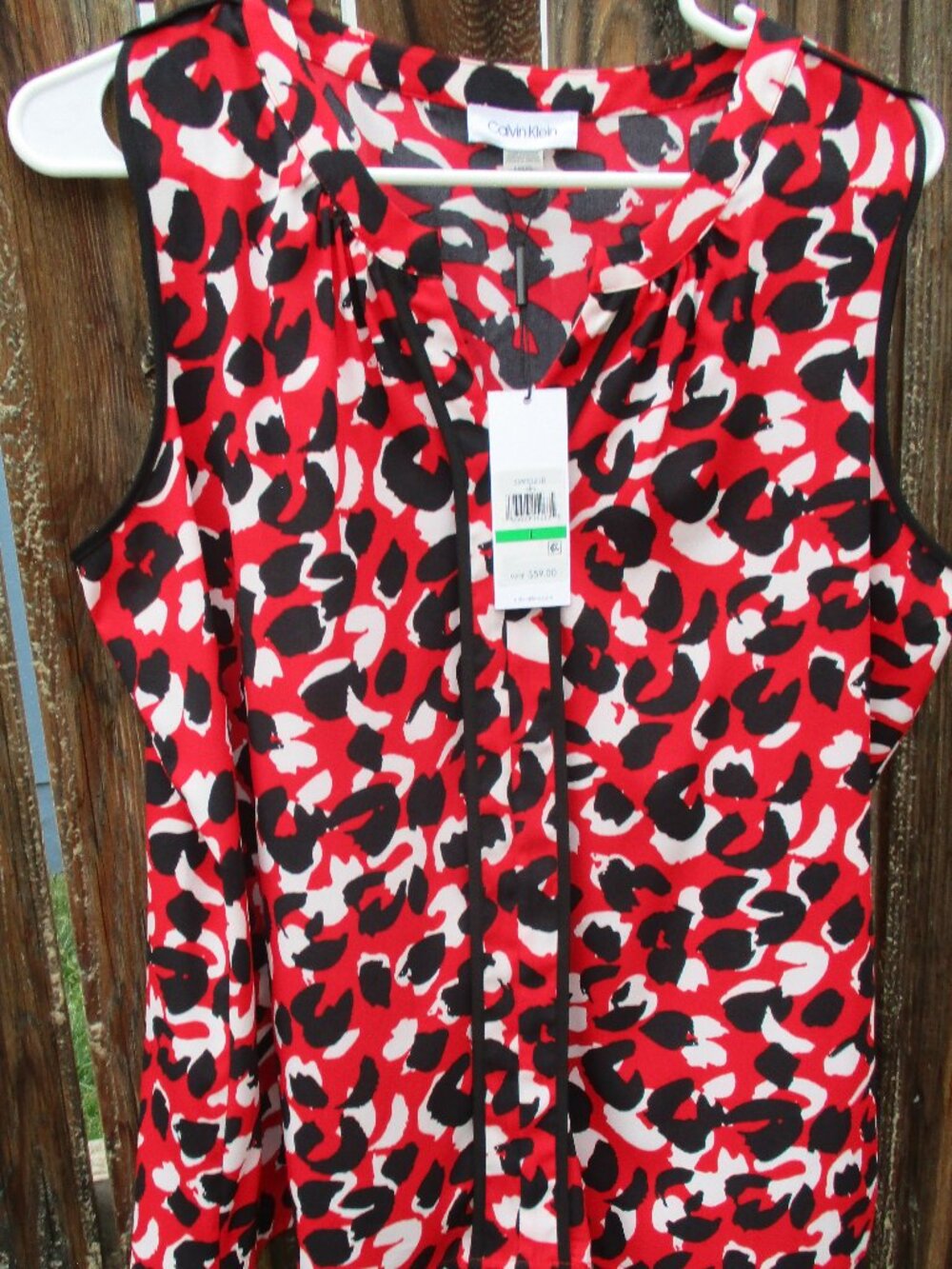 NWT Calvin Klein Sleeveless Blouse Red Black White Print Black Piping Trim